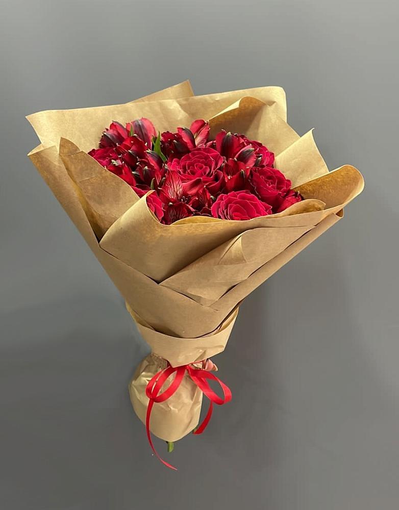 Букет цветов из: Альстромерии и Розы в Горбунки