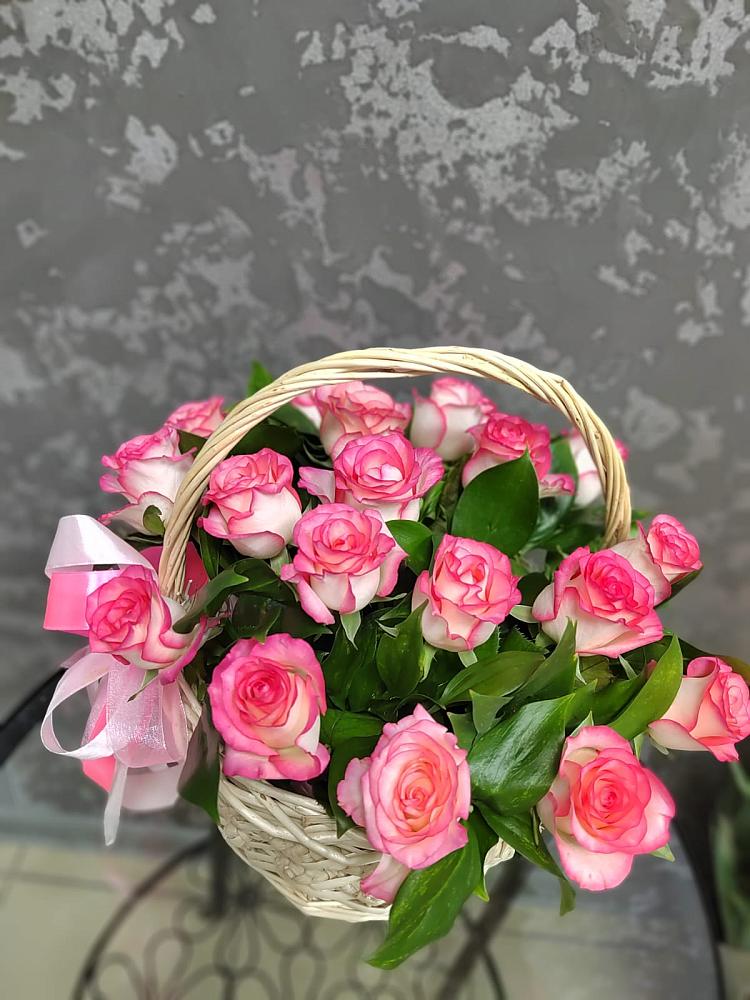 Цветочная композиция из Розы в корзине в Горбунки