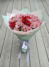 Букет цветов из:  Альстромерии в Горбунки