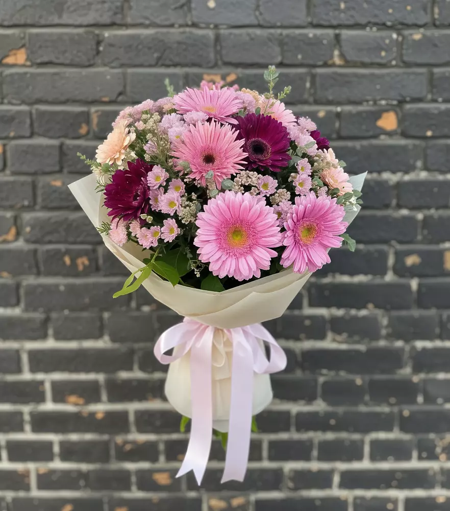 Букет цветов из: Герберы и Хризантемы в Горбунки