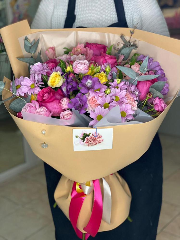 Букет цветов из: Хризантемы, Гвоздики и Альстромерии в Горбунки