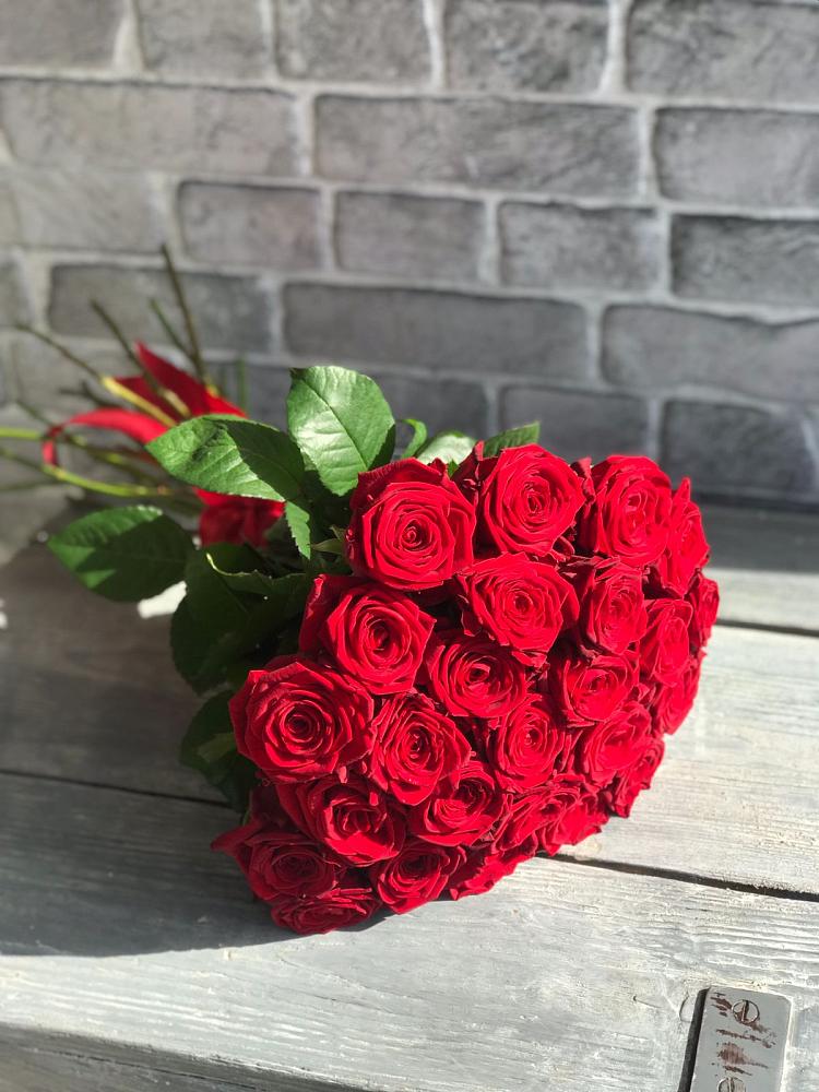 Букет Красные розы Фридом в Горбунки