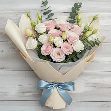 Букет цветов из:  Лизиантусы в Горбунки