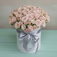 Цветочная композиция из Розы в шляпной коробке в Горбунки