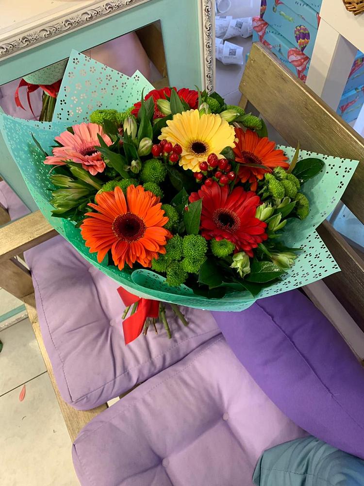 Букет цветов из: Герберы, Хризантемы и Альстромерии в Горбунки