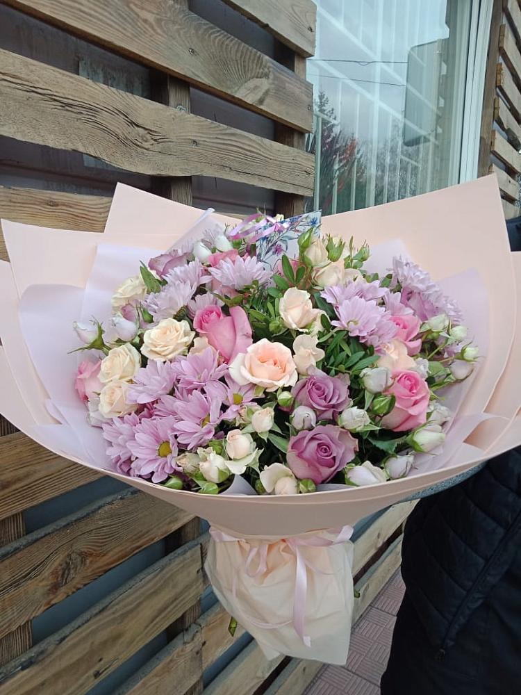 Букет цветов из: Розы и Хризантемы в Горбунки