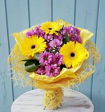 Букет цветов из:  Хризантемы и Герберы в Горбунки
