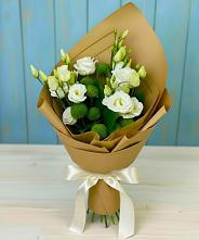 Букет цветов из:  Хризантемы и Лизиантусы #REPLACE_PRED# Горбунки