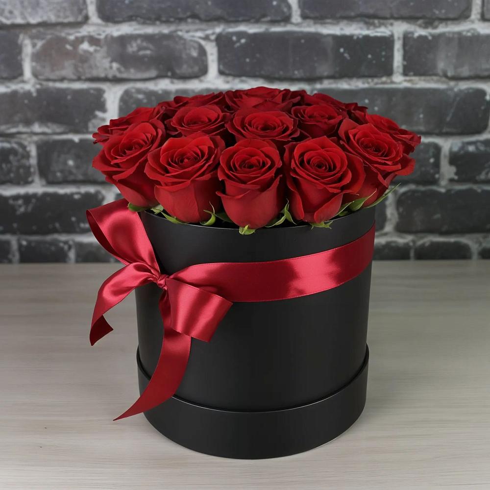 Цветочная композиция из Розы в шляпной коробке в Горбунки